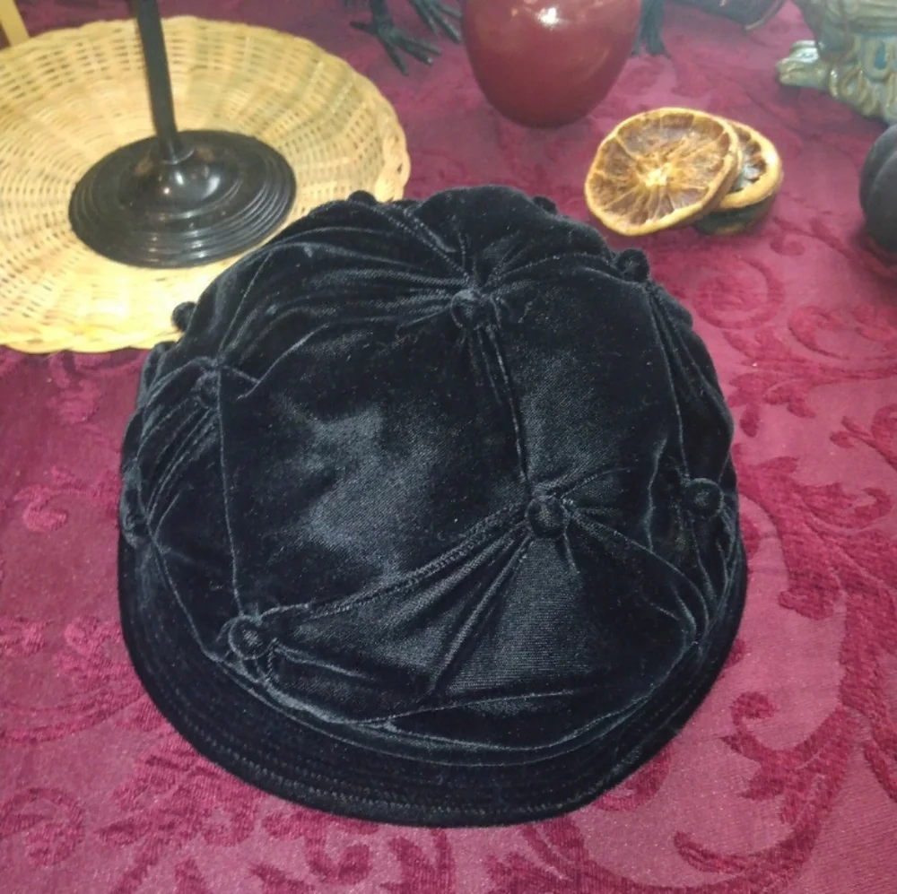 Vintage 1930s hat - Picture 3 of 3